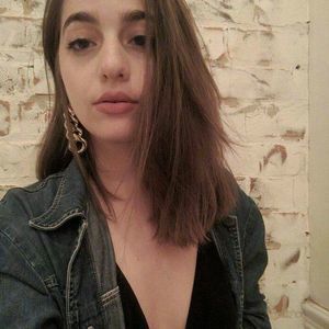 Meet your Posher, Manuela